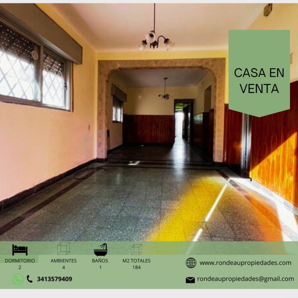 CASA DE DOS DORMITORIOS CON COCHERA EN VENTA