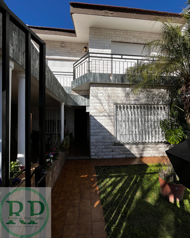 CASA DE 3 DORMITORIOS EN VNETA