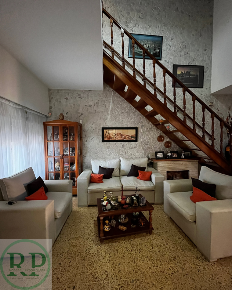 CASA DE 3 DORMITORIOS EN VNETA