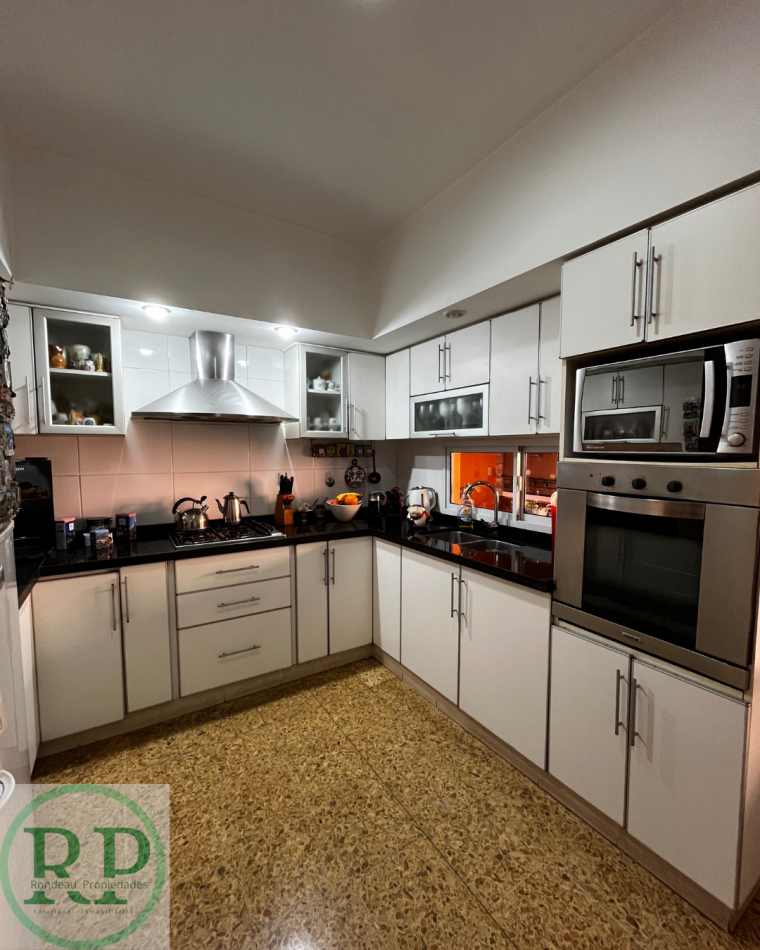 CASA DE 3 DORMITORIOS EN VNETA