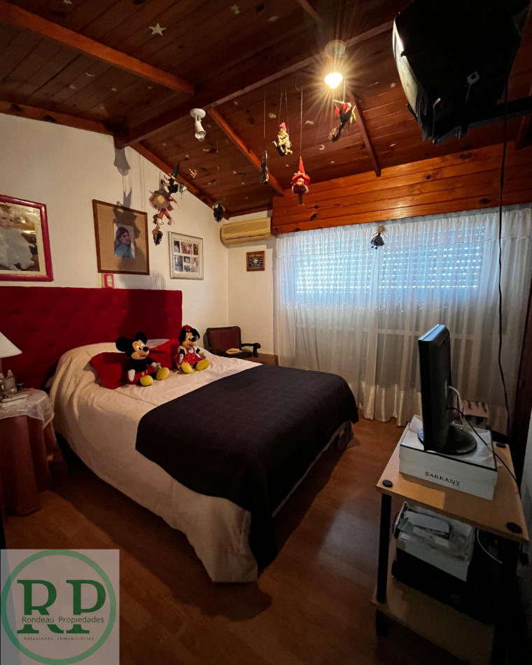 CASA DE 3 DORMITORIOS EN VNETA