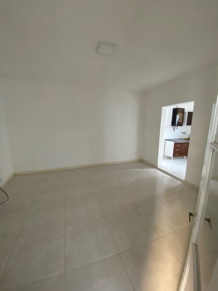 CASA DE 2 DORMITORIOS EN ALQUILER