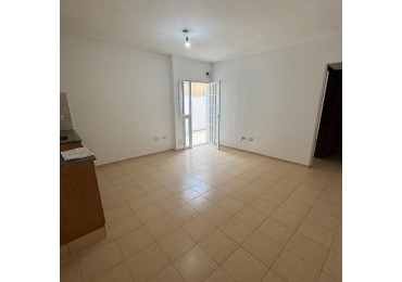 DEPARTAMENTO EN ALQUILER DE 1 DORMITORIO CON PATIO